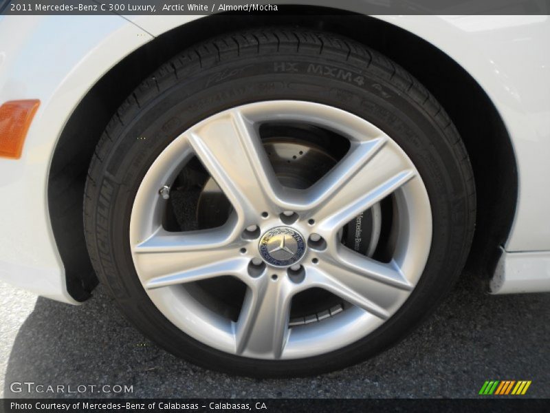 Arctic White / Almond/Mocha 2011 Mercedes-Benz C 300 Luxury