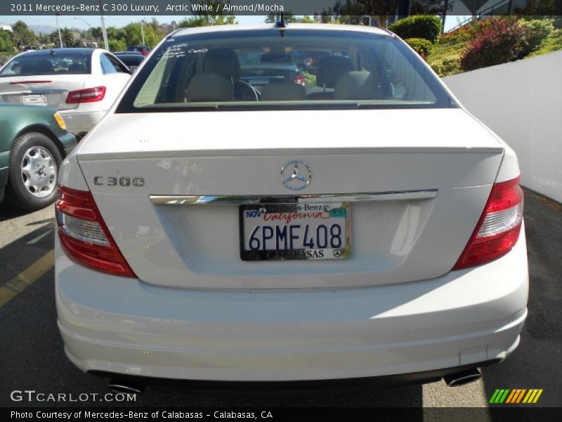 Arctic White / Almond/Mocha 2011 Mercedes-Benz C 300 Luxury