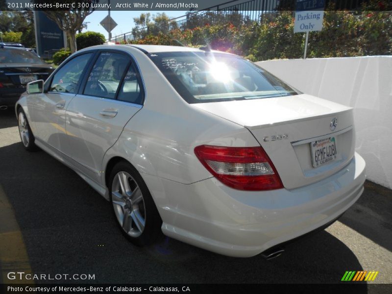 Arctic White / Almond/Mocha 2011 Mercedes-Benz C 300 Luxury