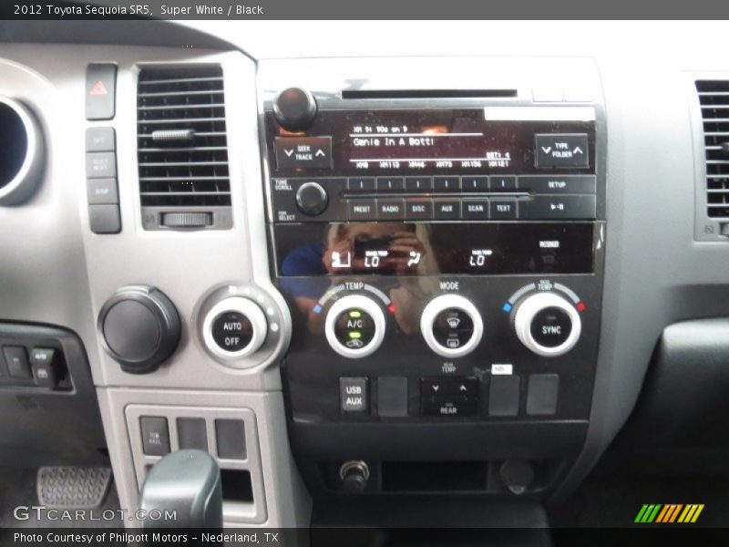 Controls of 2012 Sequoia SR5