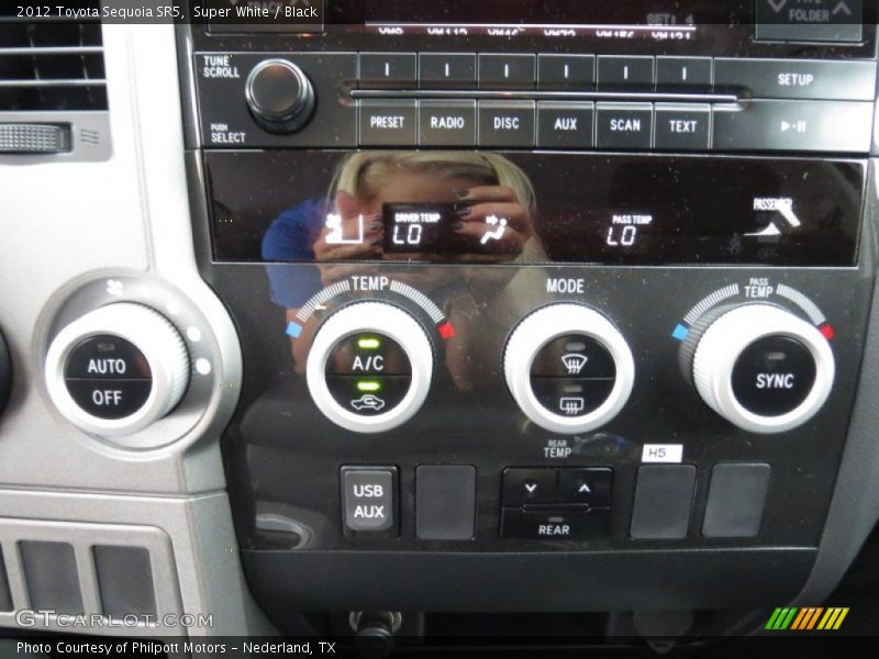 Super White / Black 2012 Toyota Sequoia SR5