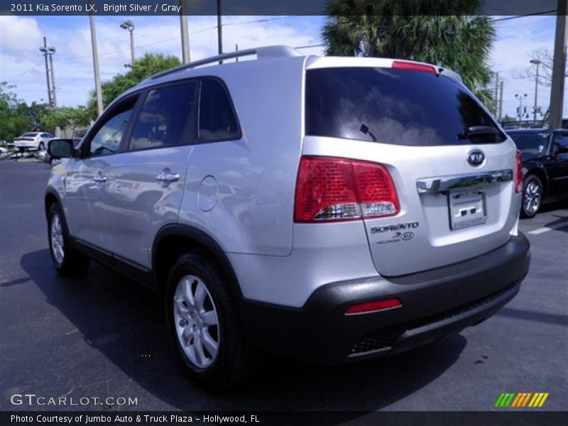 Bright Silver / Gray 2011 Kia Sorento LX