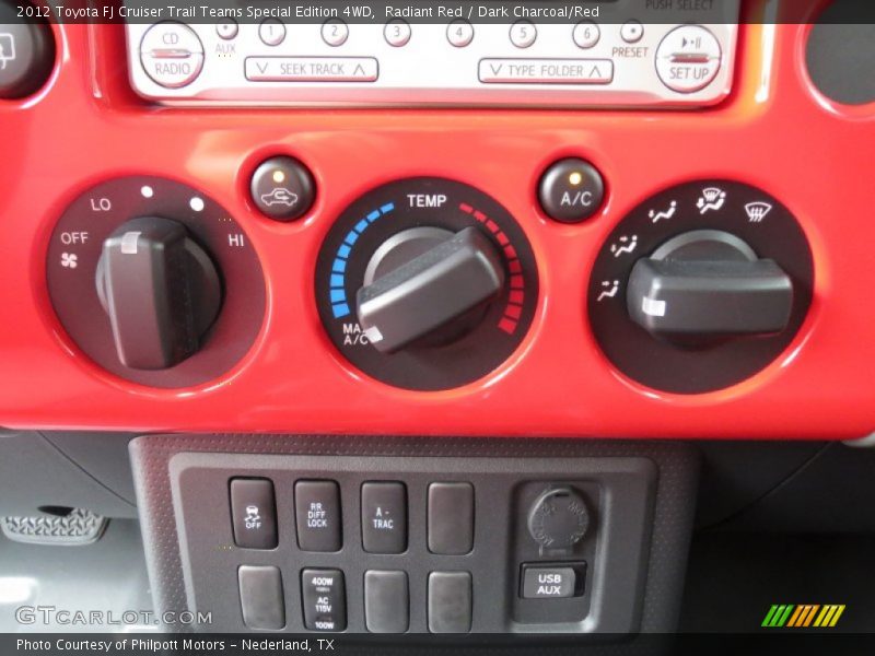 Controls of 2012 FJ Cruiser Trail Teams Special Edition 4WD