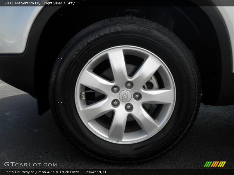 Bright Silver / Gray 2011 Kia Sorento LX