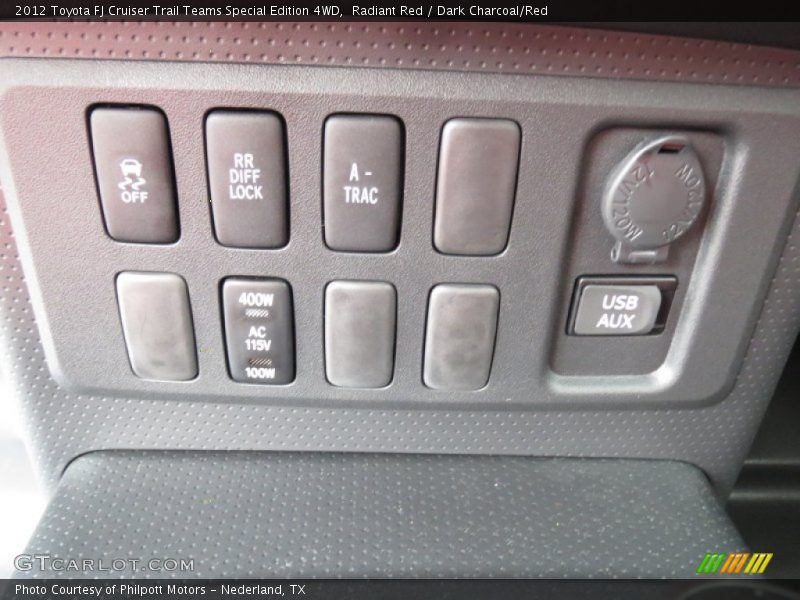 Controls of 2012 FJ Cruiser Trail Teams Special Edition 4WD