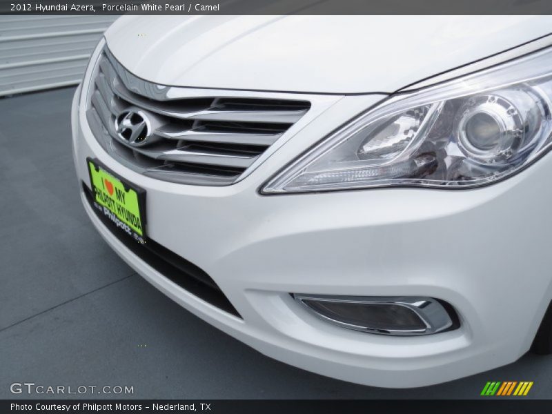 Porcelain White Pearl / Camel 2012 Hyundai Azera