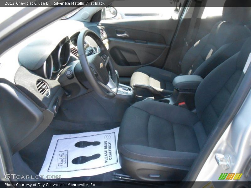 Silver Ice Metallic / Jet Black 2012 Chevrolet Cruze LT