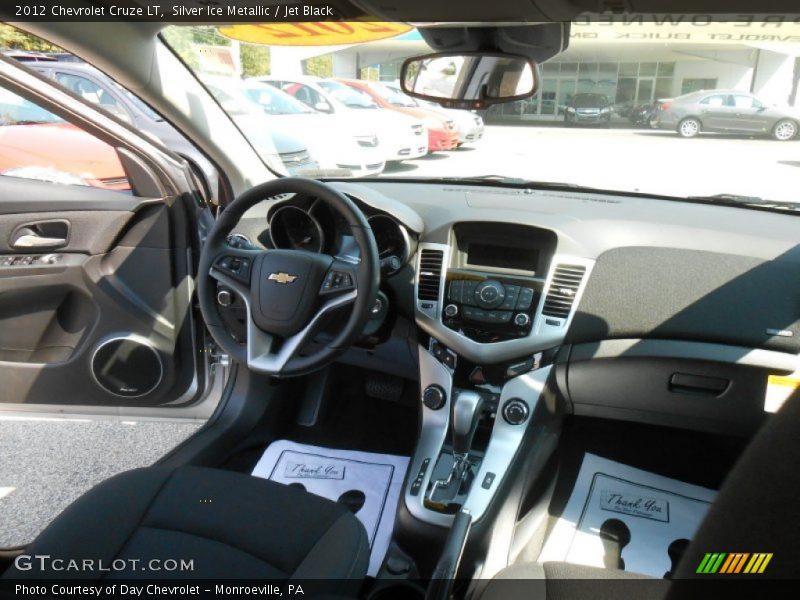 Silver Ice Metallic / Jet Black 2012 Chevrolet Cruze LT