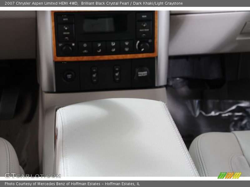 Brilliant Black Crystal Pearl / Dark Khaki/Light Graystone 2007 Chrysler Aspen Limited HEMI 4WD