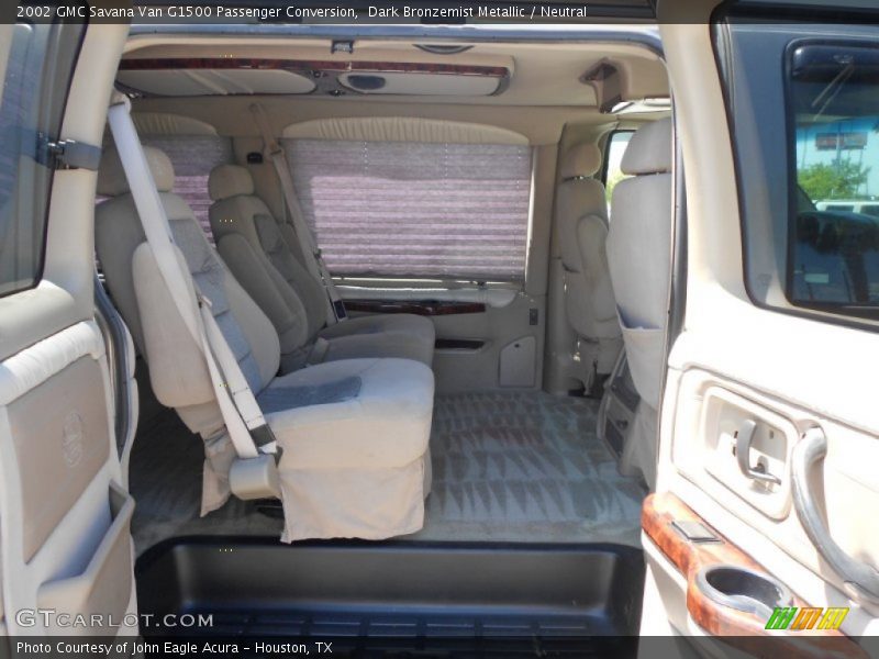  2002 Savana Van G1500 Passenger Conversion Neutral Interior