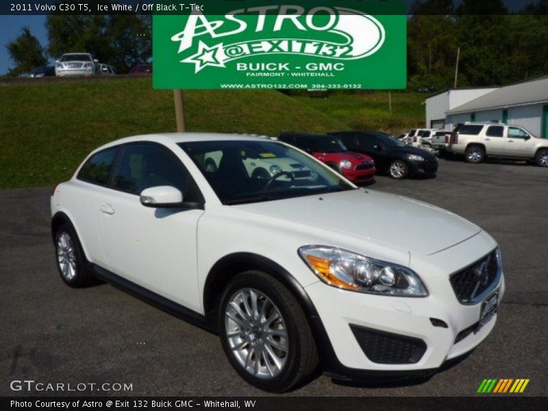 Ice White / Off Black T-Tec 2011 Volvo C30 T5