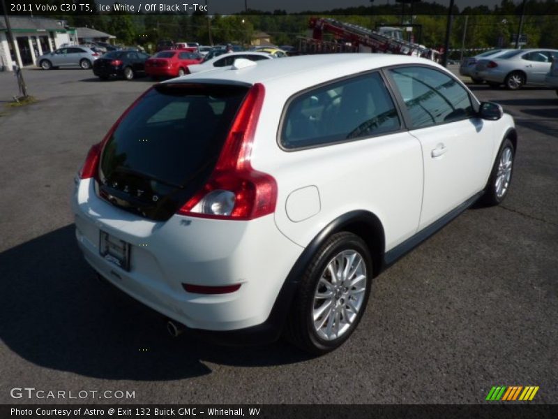 Ice White / Off Black T-Tec 2011 Volvo C30 T5