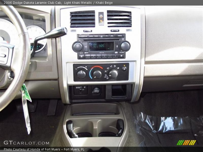 Light Khaki Metallic / Khaki Beige 2006 Dodge Dakota Laramie Club Cab