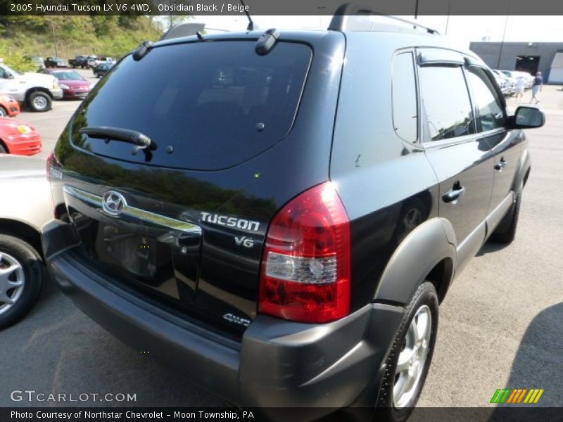 Obsidian Black / Beige 2005 Hyundai Tucson LX V6 4WD