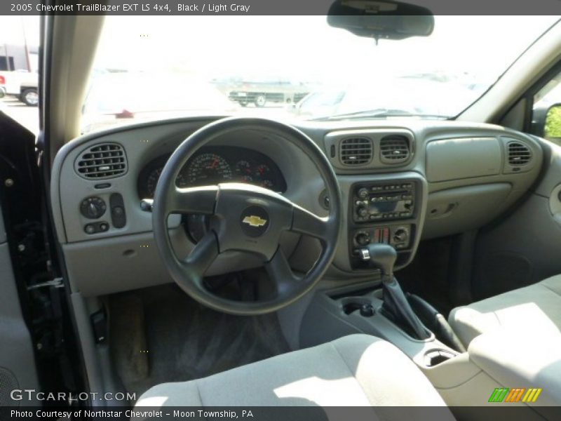 Black / Light Gray 2005 Chevrolet TrailBlazer EXT LS 4x4