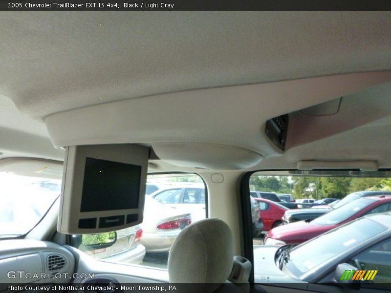 Black / Light Gray 2005 Chevrolet TrailBlazer EXT LS 4x4