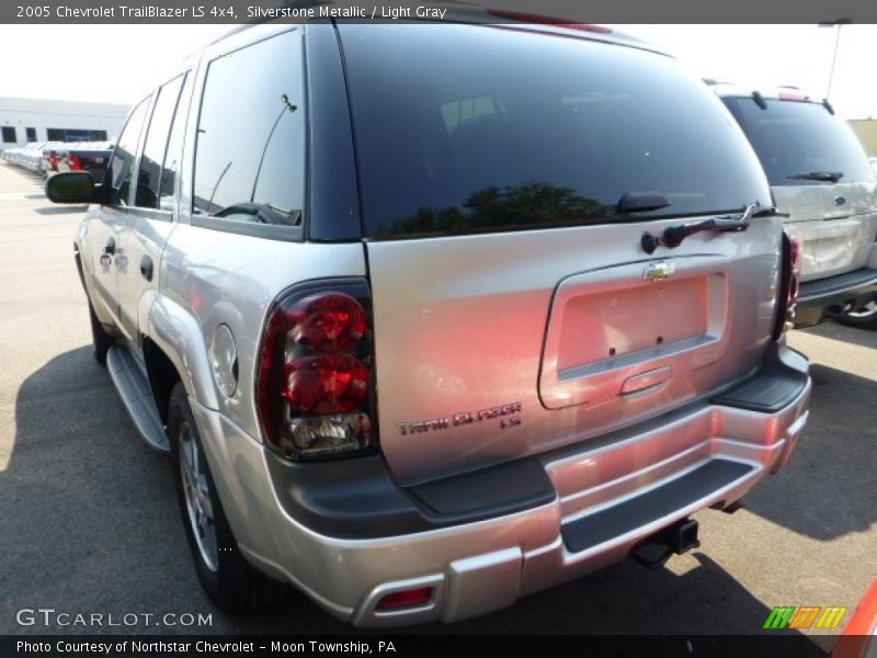 Silverstone Metallic / Light Gray 2005 Chevrolet TrailBlazer LS 4x4