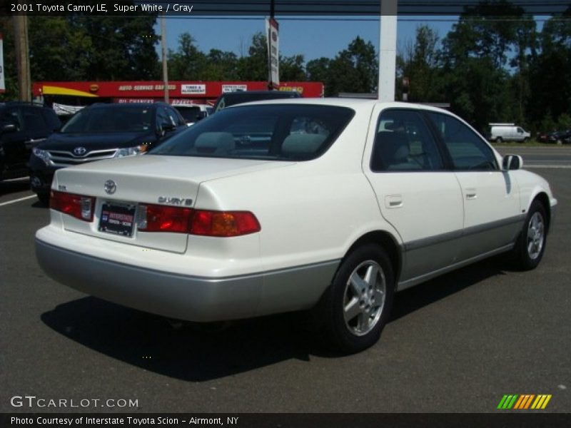 Super White / Gray 2001 Toyota Camry LE