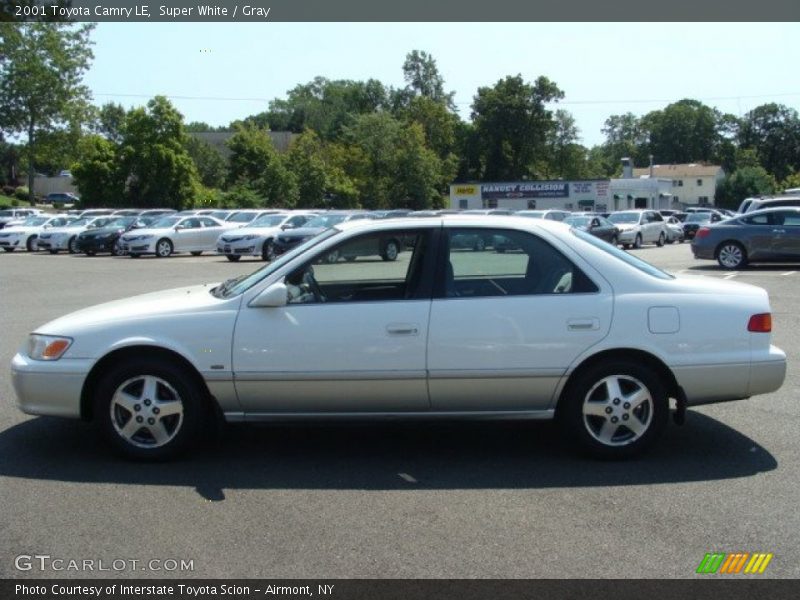 Super White / Gray 2001 Toyota Camry LE