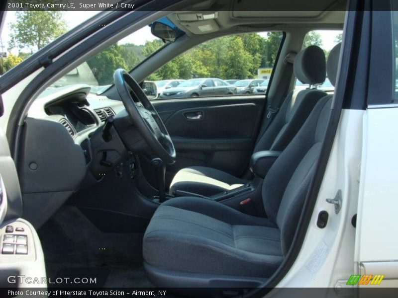 Super White / Gray 2001 Toyota Camry LE