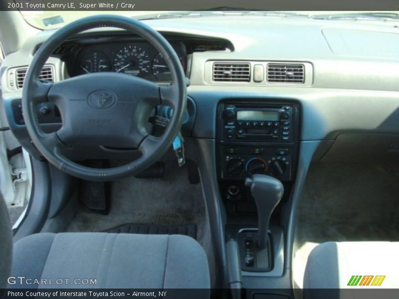 Super White / Gray 2001 Toyota Camry LE