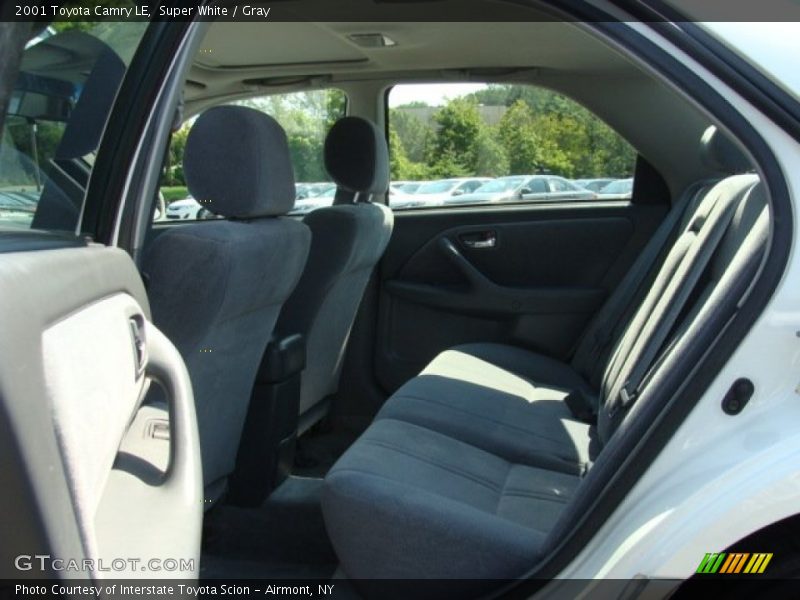 Super White / Gray 2001 Toyota Camry LE