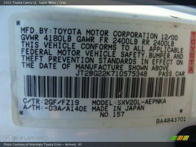 Super White / Gray 2001 Toyota Camry LE