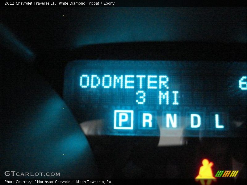 White Diamond Tricoat / Ebony 2012 Chevrolet Traverse LT