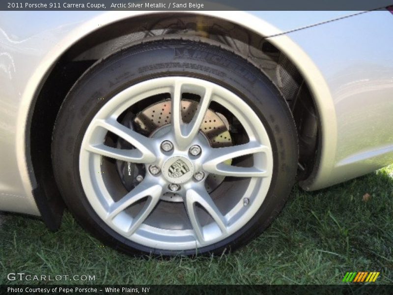  2011 911 Carrera Coupe Wheel