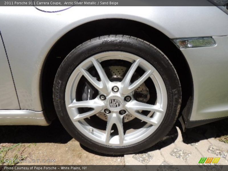  2011 911 Carrera Coupe Wheel