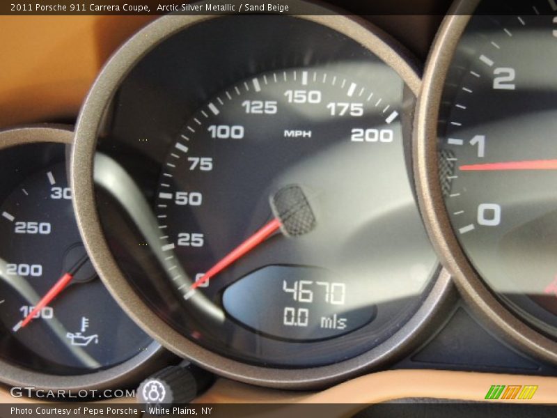 Arctic Silver Metallic / Sand Beige 2011 Porsche 911 Carrera Coupe