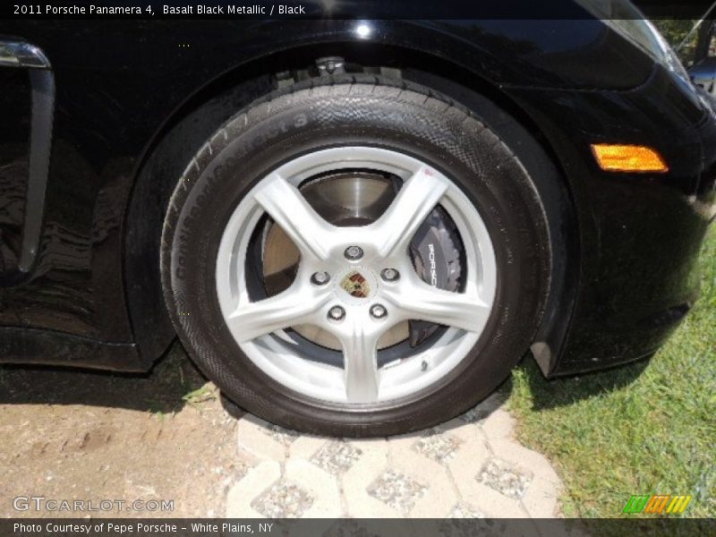 Basalt Black Metallic / Black 2011 Porsche Panamera 4