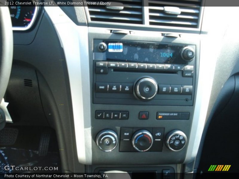 White Diamond Tricoat / Ebony 2012 Chevrolet Traverse LT