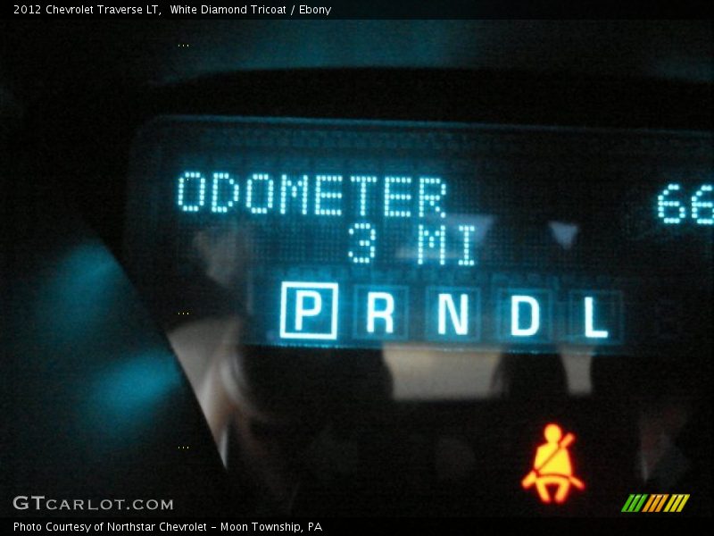 White Diamond Tricoat / Ebony 2012 Chevrolet Traverse LT