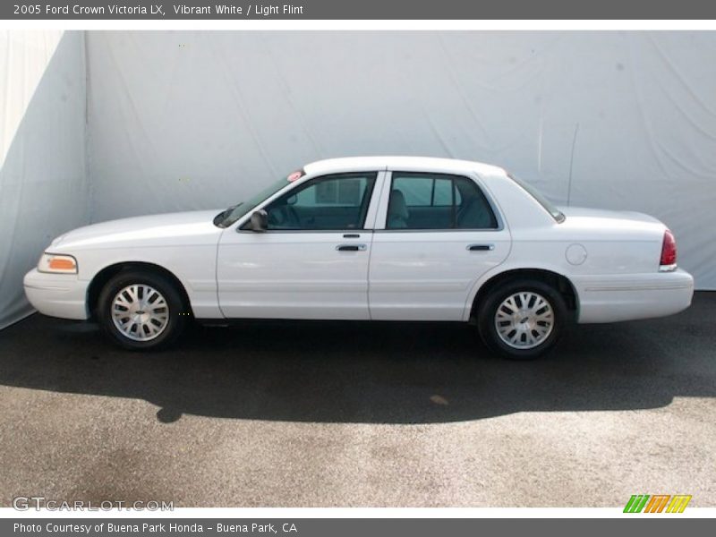 Vibrant White / Light Flint 2005 Ford Crown Victoria LX