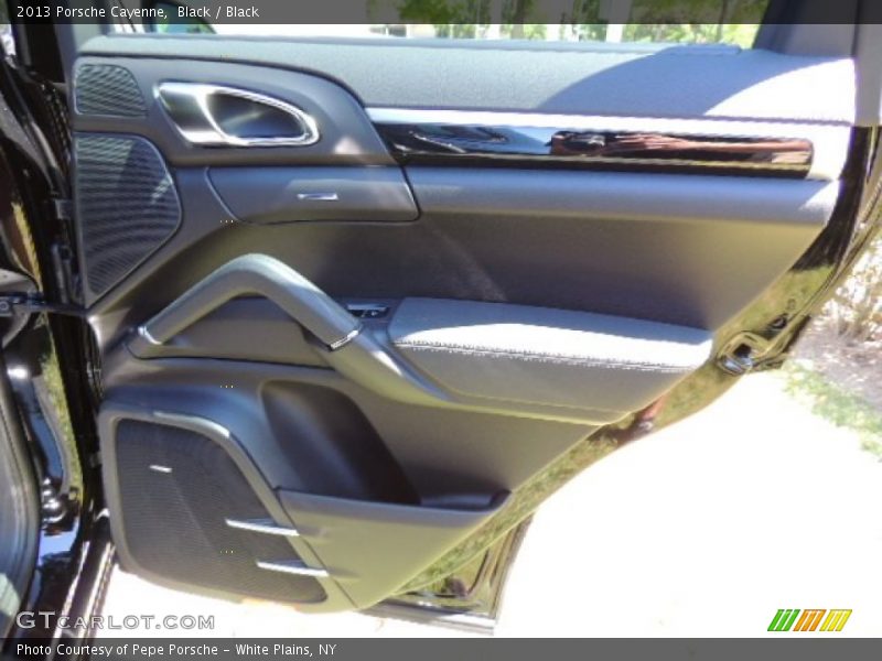 Black / Black 2013 Porsche Cayenne