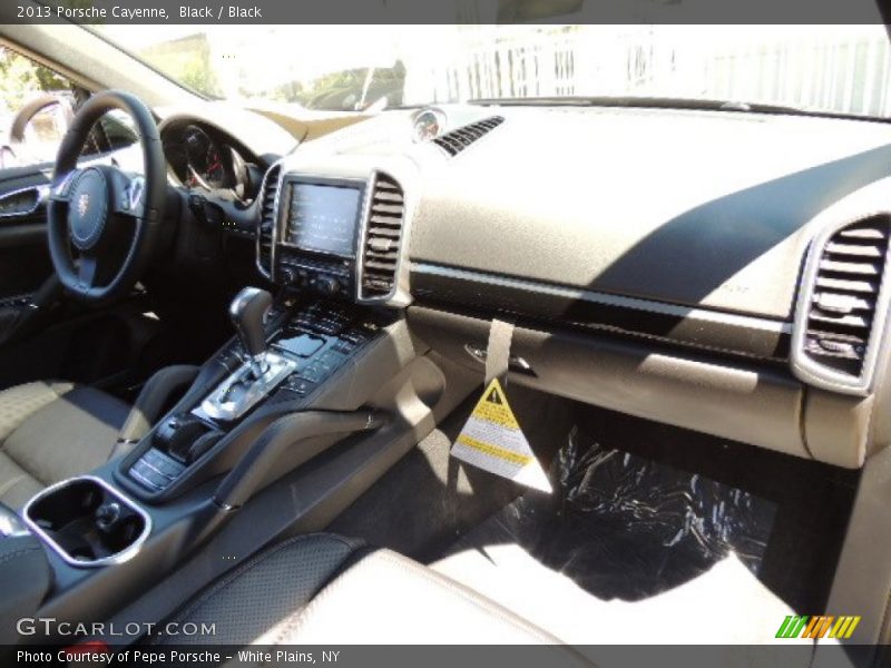 Black / Black 2013 Porsche Cayenne