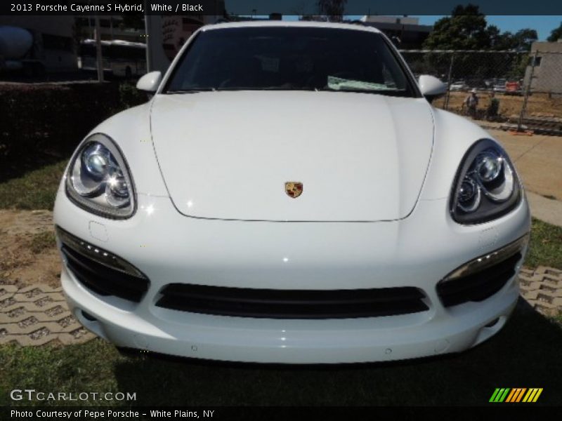 White / Black 2013 Porsche Cayenne S Hybrid