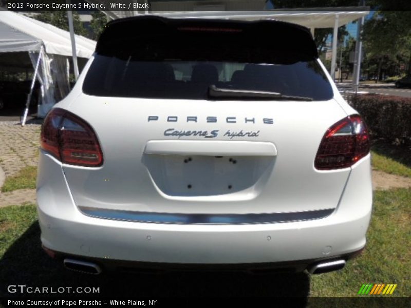 White / Black 2013 Porsche Cayenne S Hybrid
