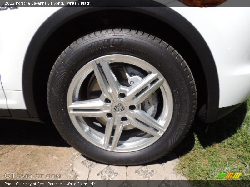  2013 Cayenne S Hybrid Wheel