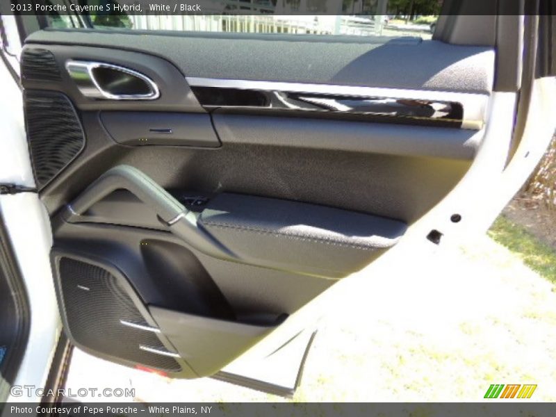 Door Panel of 2013 Cayenne S Hybrid
