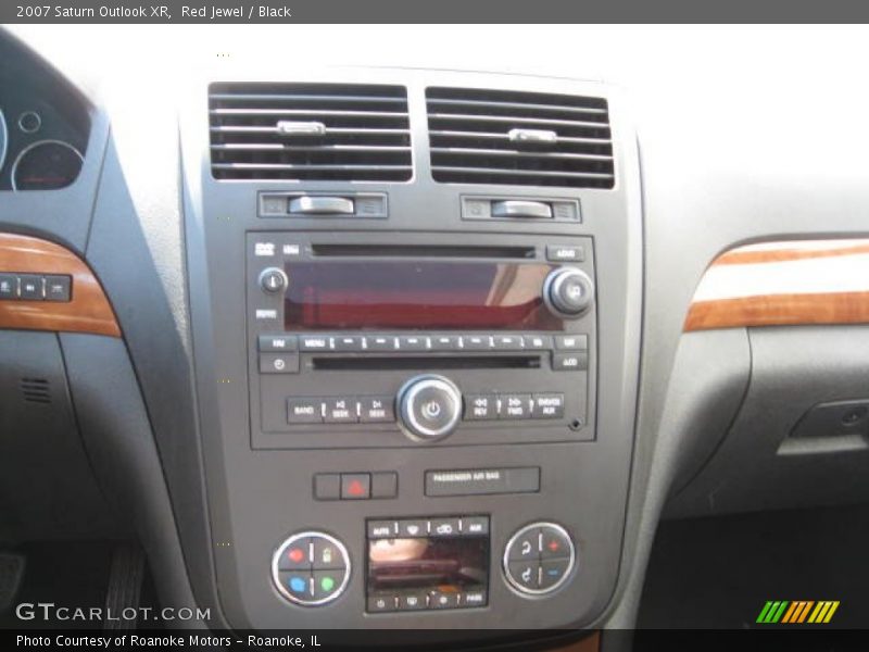 Red Jewel / Black 2007 Saturn Outlook XR