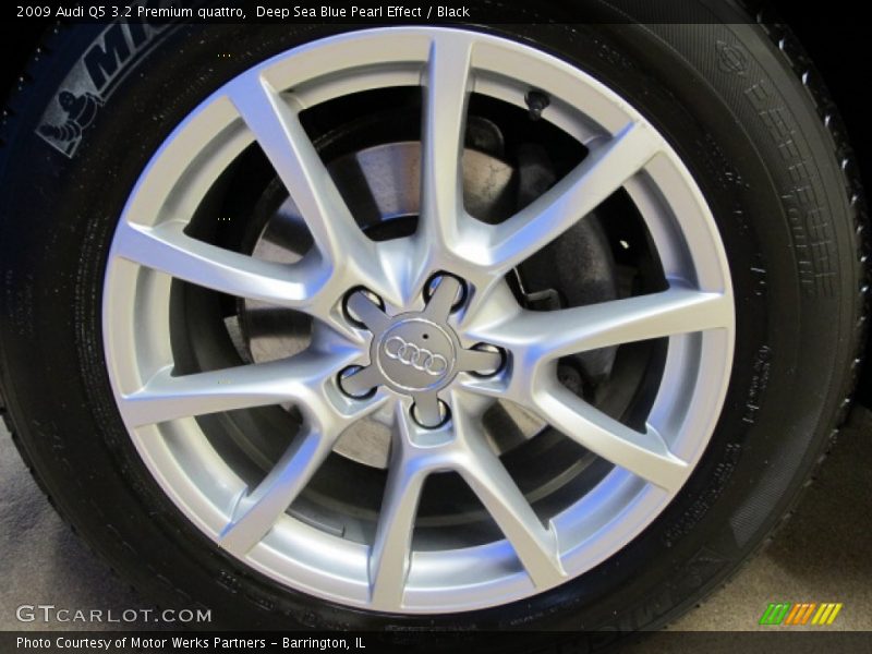 Deep Sea Blue Pearl Effect / Black 2009 Audi Q5 3.2 Premium quattro