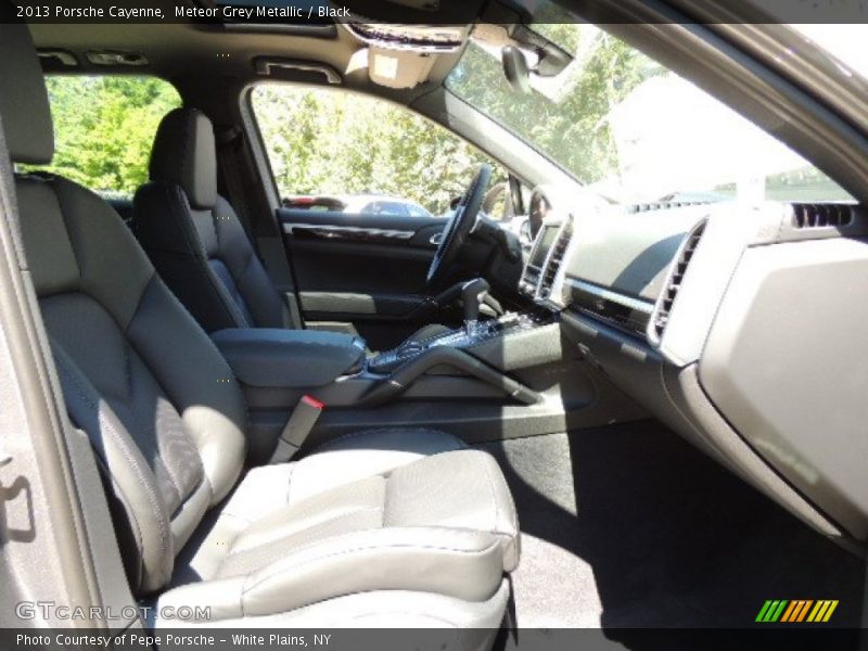 Meteor Grey Metallic / Black 2013 Porsche Cayenne