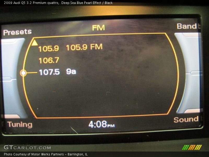 Deep Sea Blue Pearl Effect / Black 2009 Audi Q5 3.2 Premium quattro