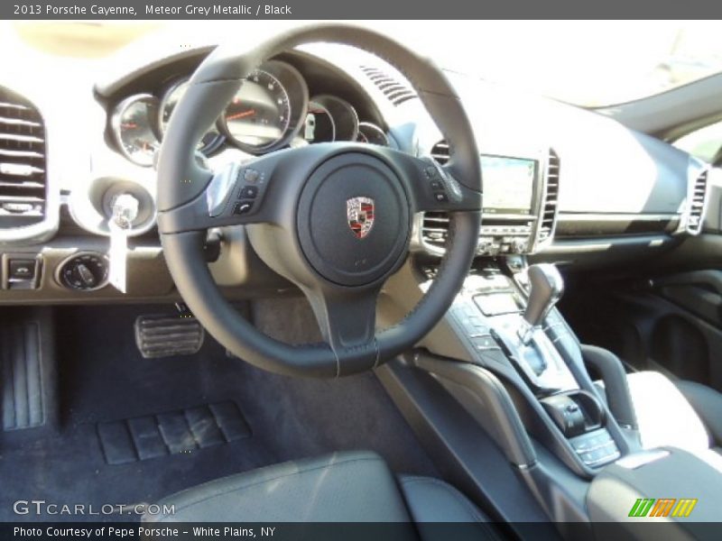 Meteor Grey Metallic / Black 2013 Porsche Cayenne