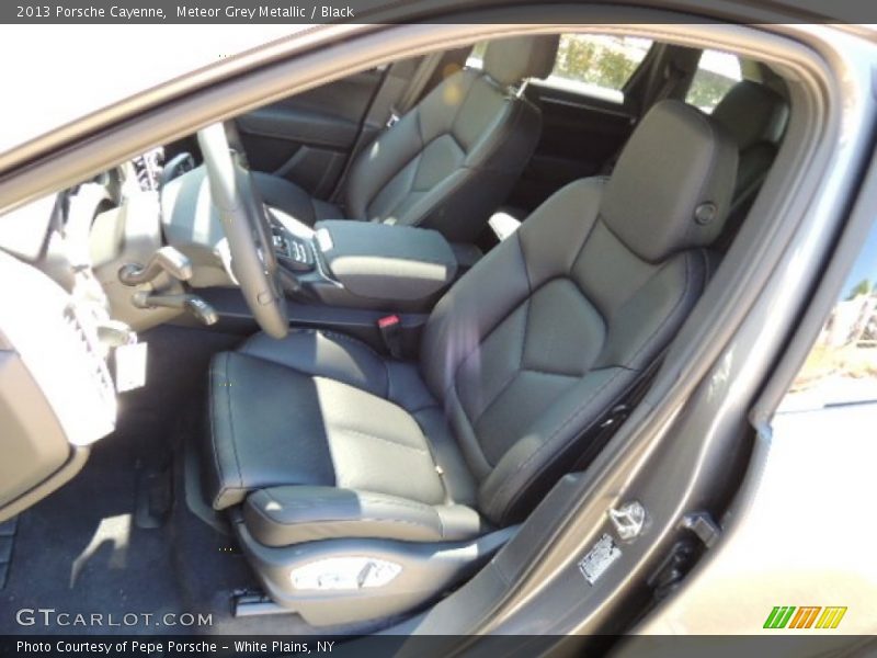 Meteor Grey Metallic / Black 2013 Porsche Cayenne