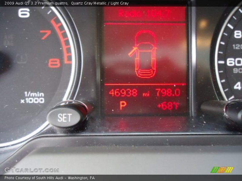 Quartz Gray Metallic / Light Gray 2009 Audi Q5 3.2 Premium quattro