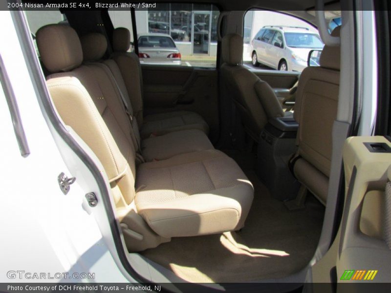 Blizzard White / Sand 2004 Nissan Armada SE 4x4
