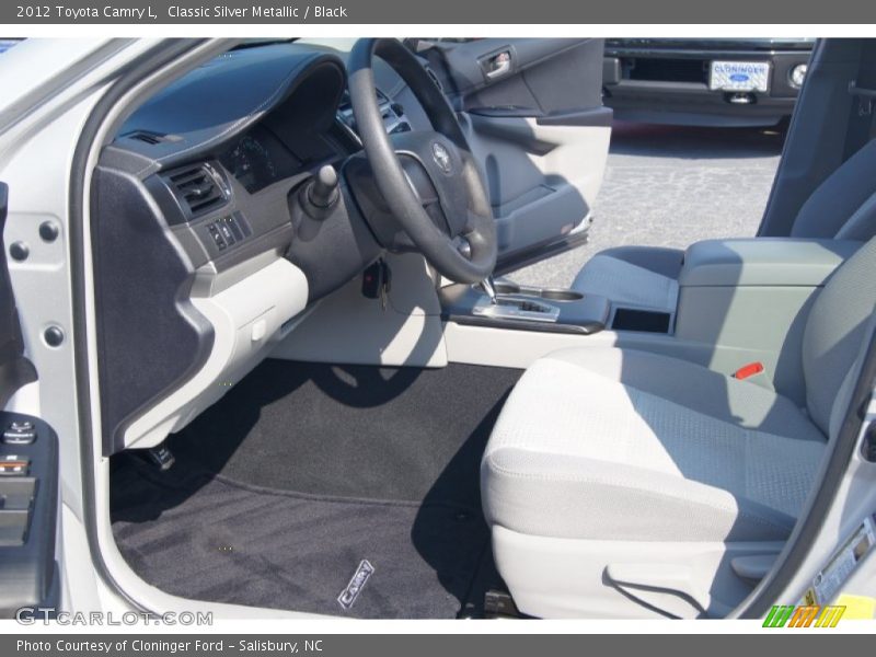 Classic Silver Metallic / Black 2012 Toyota Camry L